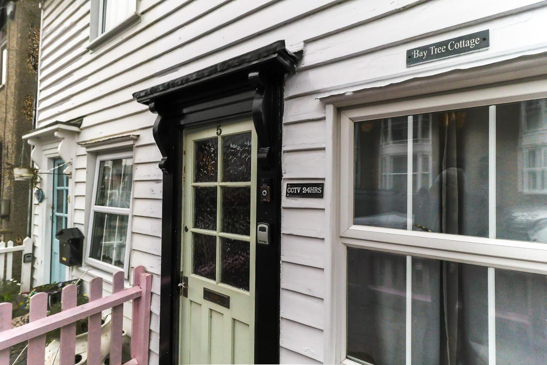 Bay Tree Cottage, Sleeps 7 Close To The Marina Burnham-on-Crouch エクステリア 写真