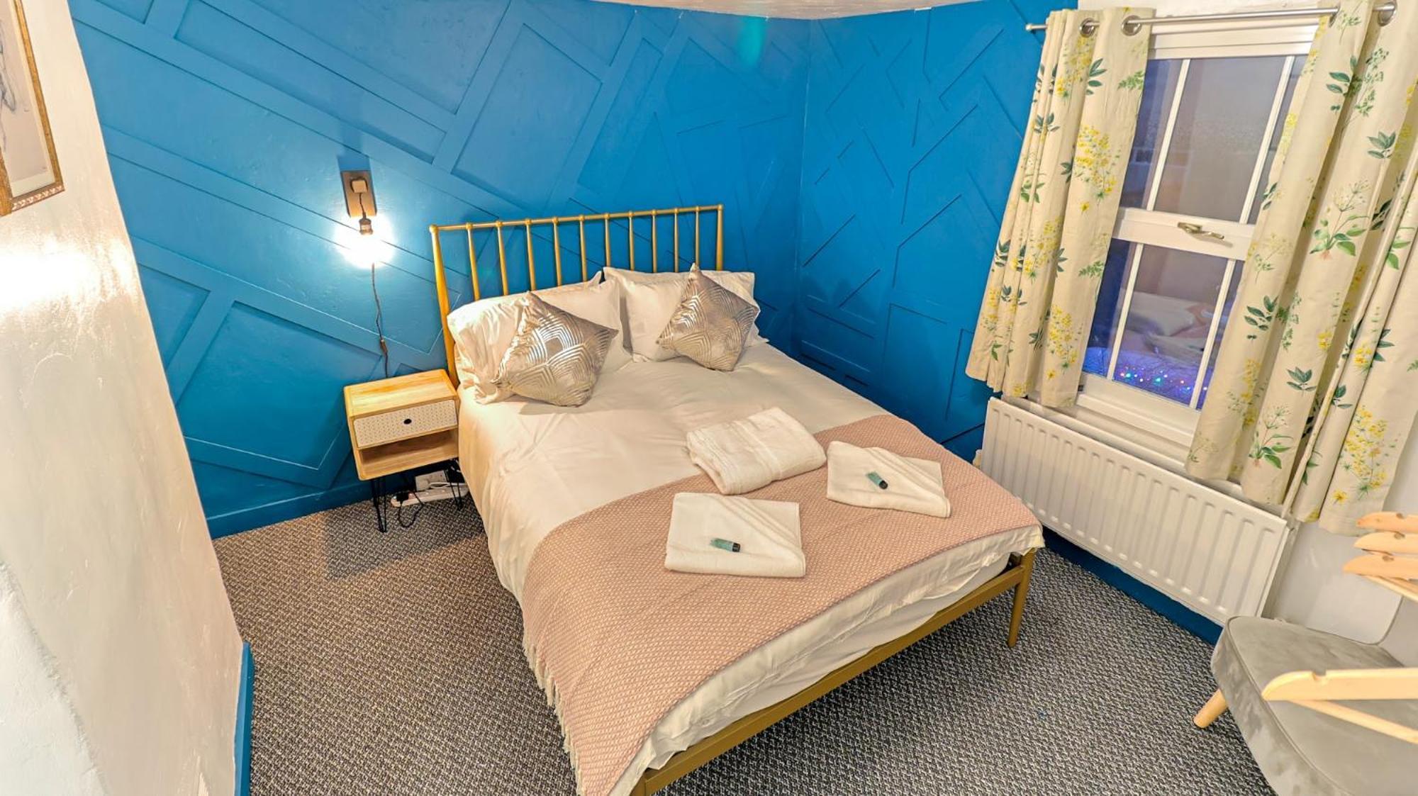 Bay Tree Cottage, Sleeps 7 Close To The Marina Burnham-on-Crouch エクステリア 写真